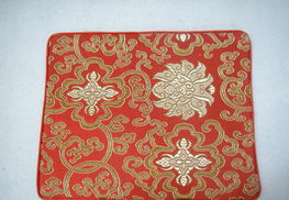 熱銷民間繡品與布藝工藝品 繡龍、布兔、靠墊與花布魚的魅力